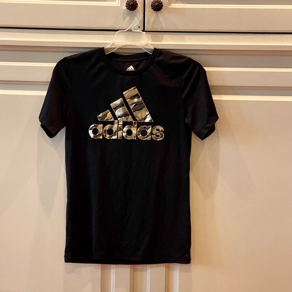 EUC Adidas top